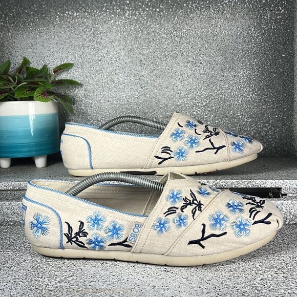 BOBS from Skechers Floral Embroidered Luxe Memory Foam Slip-On Flats Shoes 6.5 - Picture 1 of 8
